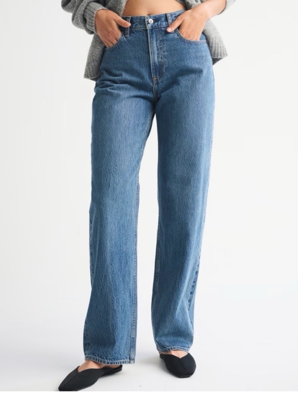The Loose High-Rise Jeans - 25 SHORT
